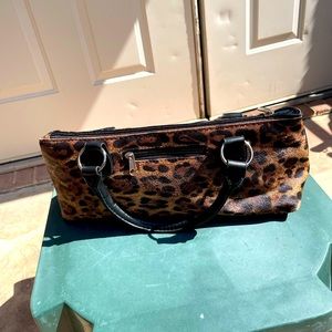 Leopard, Wine Clutch with Black Handles, Insulated Bag